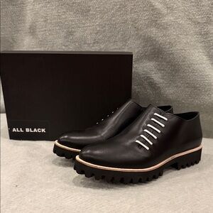 All Black Shoes Side Cord in Black/Ivory Size 40 or 9/9.5 Women’s NWT